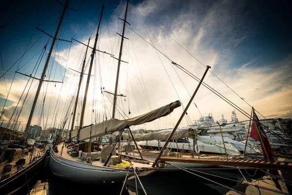 Yacht kikötő — Stock Fotó