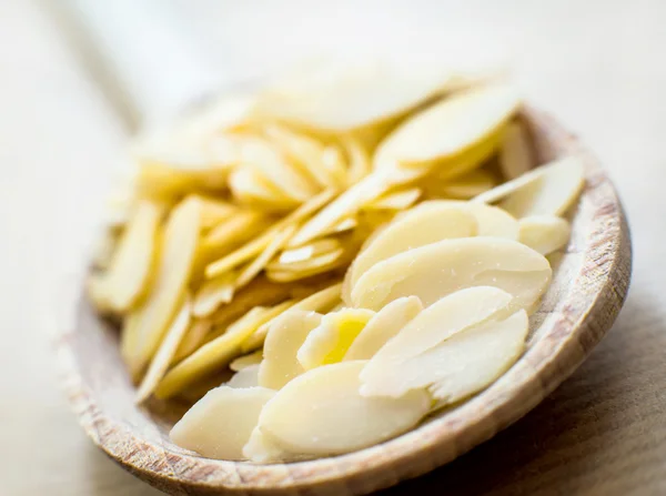 Sliced almonds — Stock Photo, Image