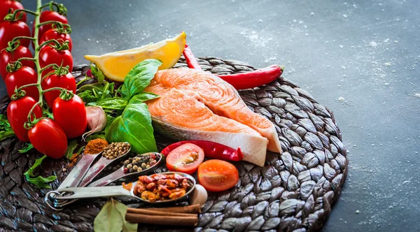 Pescado rojo crudo — Foto de Stock