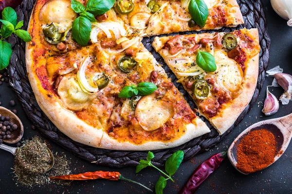 Leckere Pizza — Stockfoto