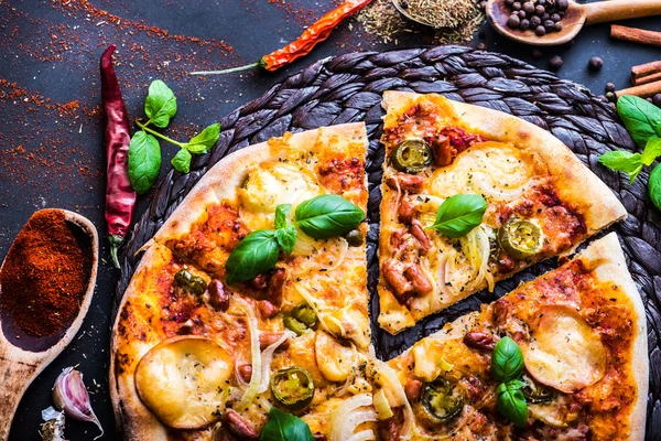 Leckere Pizza — Stockfoto