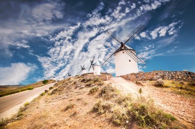 yel değirmenleri consuegra