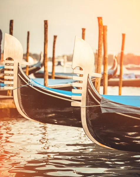 Gondoly v Canal Grande v Benátkách — Stock fotografie