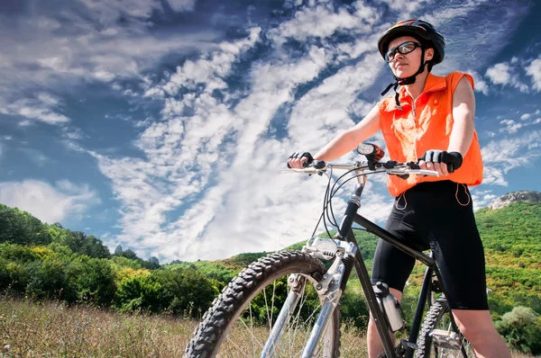 Mountain biker — Stock Photo, Image