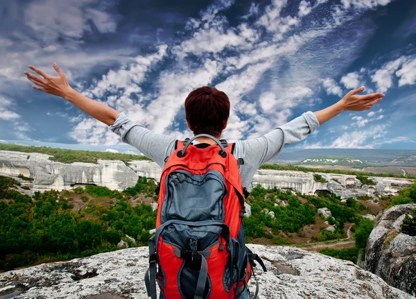 Sports girl with a backpack — Stockfoto