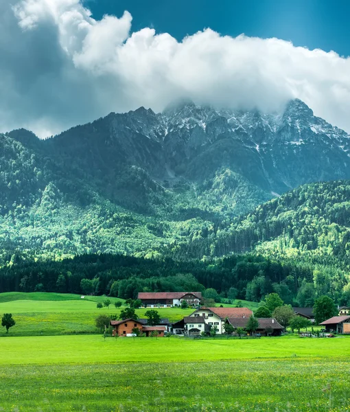 Wonderful landscape with village in mountains — Stock Photo, Image