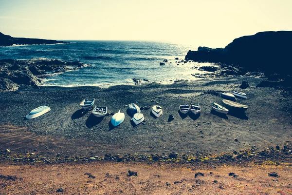 Barcos en una orilla — Foto de Stock