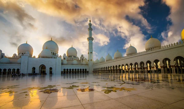 Sheikh Zayed Grand Mosque — Stock Photo, Image