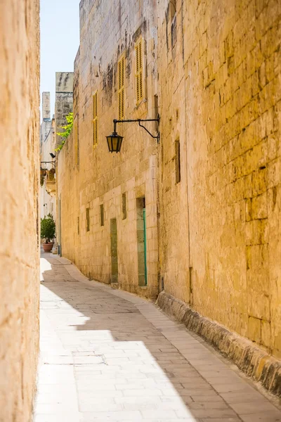 Traditional street in Mdina — Stock Photo, Image