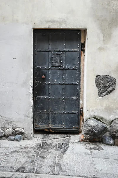 Porta de ferro antigo — Fotografia de Stock