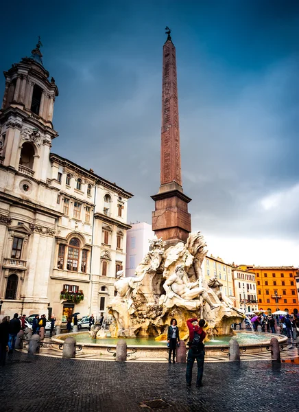 Piazza Navona s fontánou — Stock fotografie