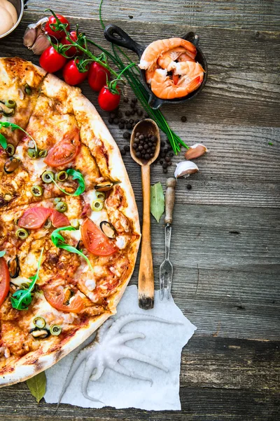 Leckere Pizza — Stockfoto