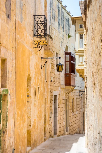 Traditional street in Mdina — Stock Photo, Image
