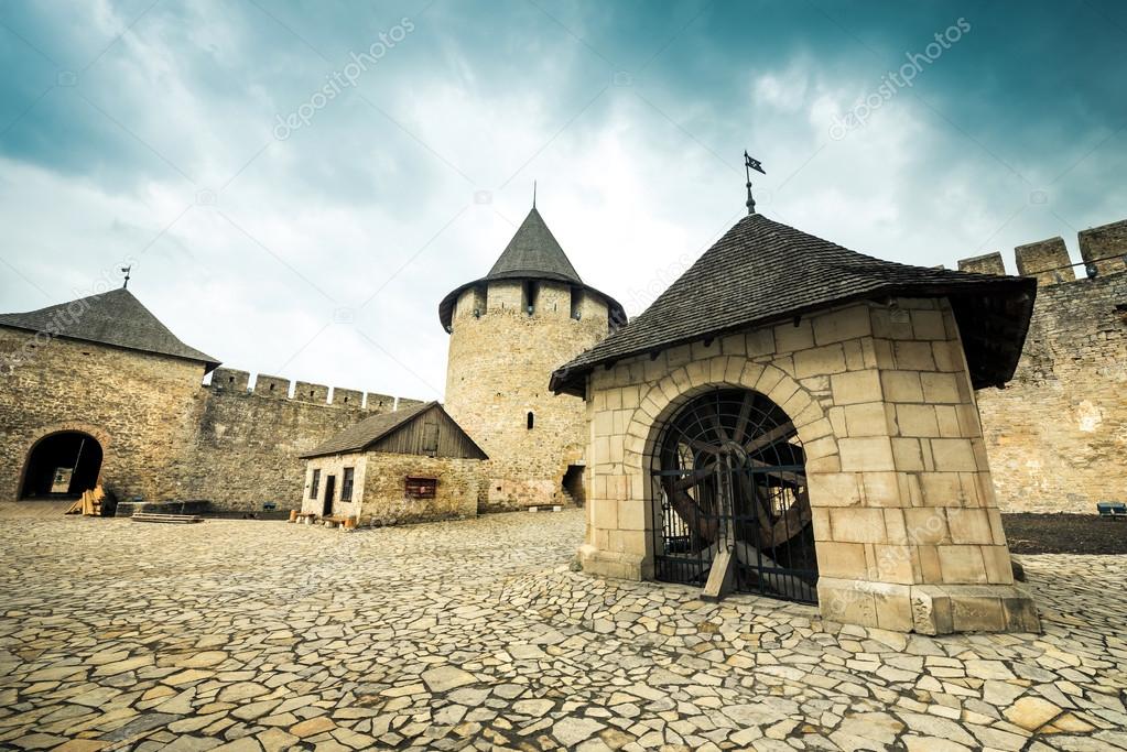 inside yard of Khotyn Fortress