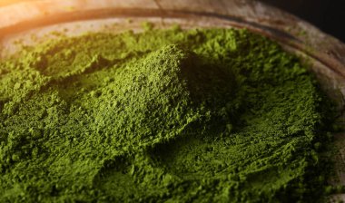 Kibrit yeşil çay tozu. Yaklaş.
