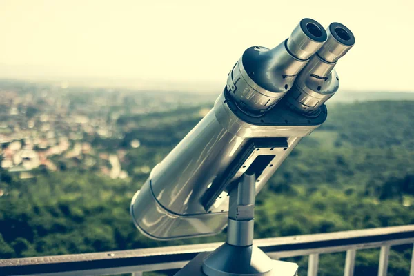 Bezienswaardigheden observatie verrekijker — Stockfoto