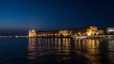 Budapeşte'den Danube gece görünümü