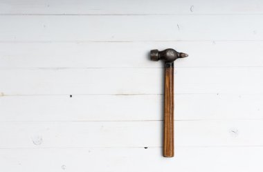 ahşap sapı ile çekiç