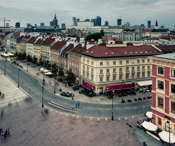Večerní pohled z centra Varšavy z radnice — Stock fotografie