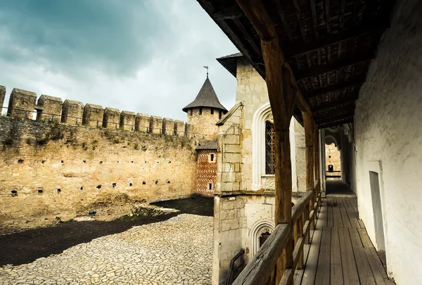 Patio interior de la fortaleza de Khotyn —  Fotos de Stock