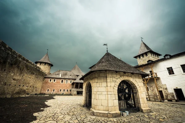 Inside yard of Khotyn Fortress — Stock Photo, Image