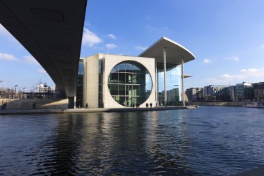 Marie Elisabeth Lders Haus Berlin, Spreebogen 'de.