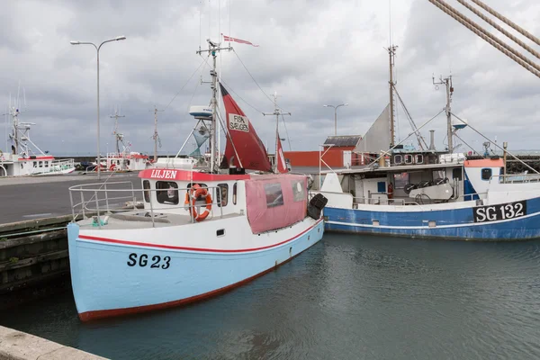 Niebieski fishingboat — Zdjęcie stockowe