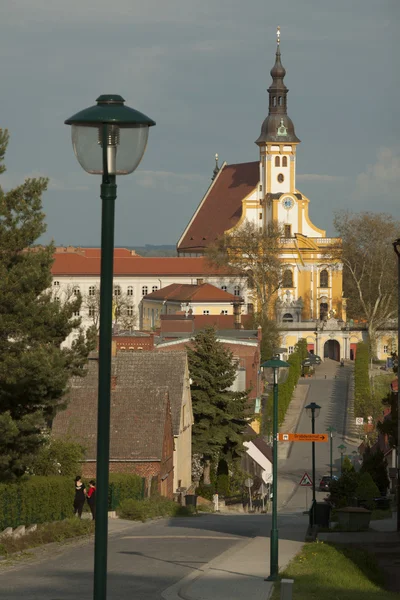 Kloster und Laterne — Stockfoto