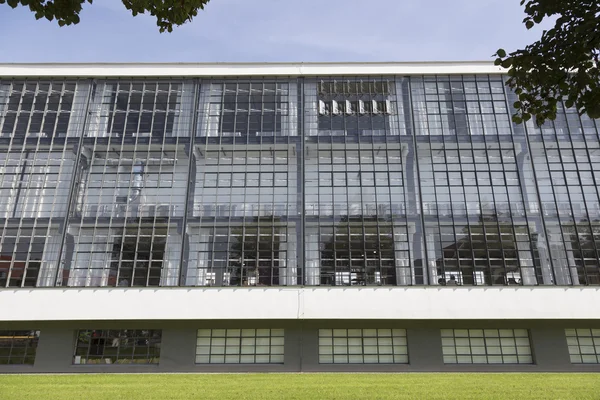 Bauhaus barrado janelas — Fotografia de Stock