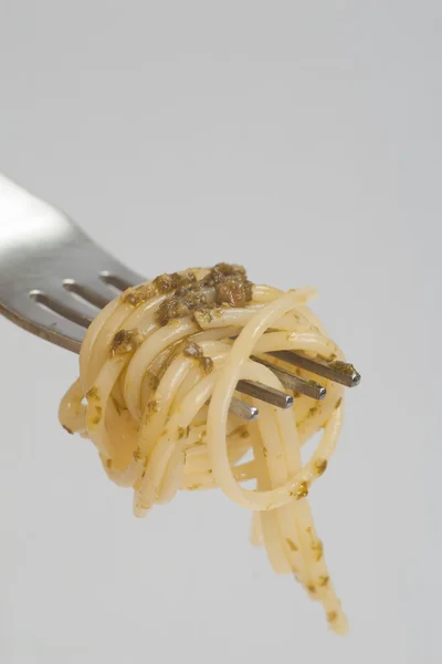 Esparguete e pesto — Fotografia de Stock