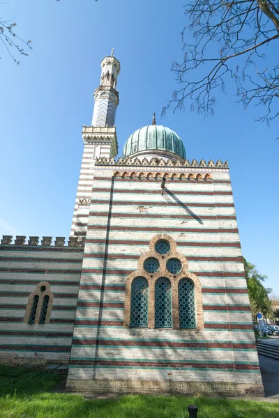 Side of the mosque — Stock Photo, Image