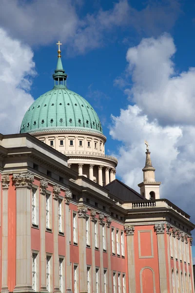 Kyrkan och slottet — Stockfoto