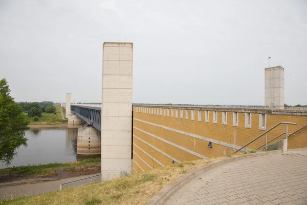 Building of the canal bridge — Stock Photo, Image