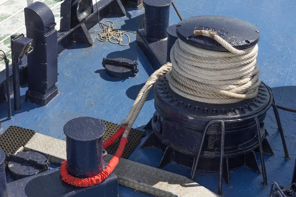 Cable winch on deck — Stock Photo, Image