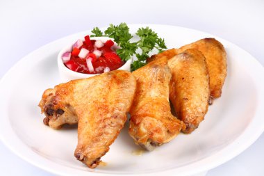 tavuk kanadı ve sebze