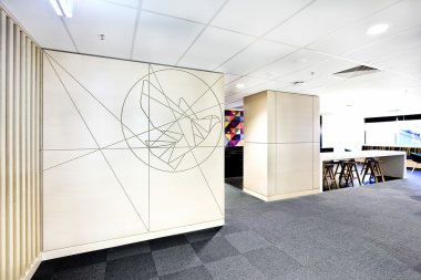 Yer duvar sanatları ile yemek 