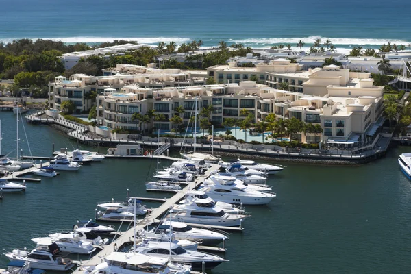 Luxurious boats in the marina — Stock Photo, Image