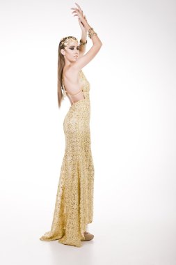 Şık sarı elbise modeli