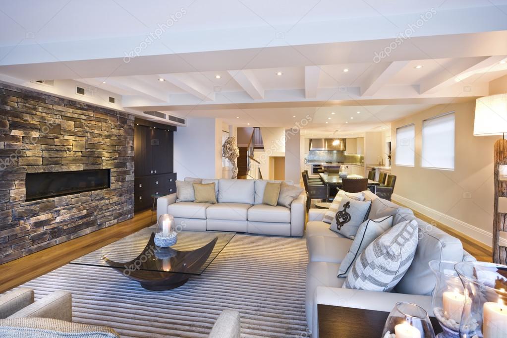 Gezellige woonkamer met een stenen muur — stockfoto © jrstock1 ... Woonkamer inrichting cozy living