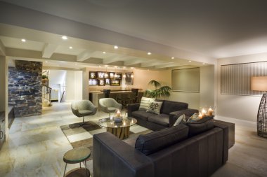 Modern yeraltı oturma odası