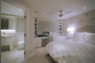 lüks beyaz yatak odası