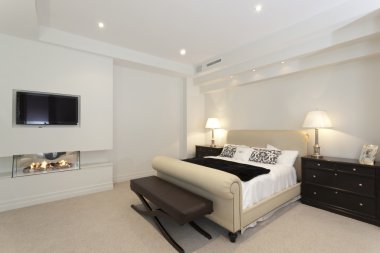 Şömineli modern yatak odası