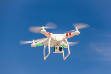 Quadrocopter dron kamera ile