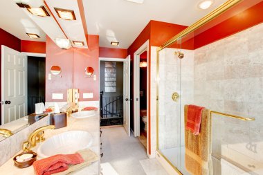Kırmızı ve g yürüyüş büyük ana banyo mermer iç