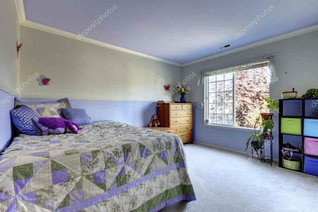 Adorable Purple Kids Room With Simple And Comfortable