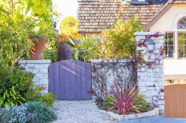 güzel küçük bir ev