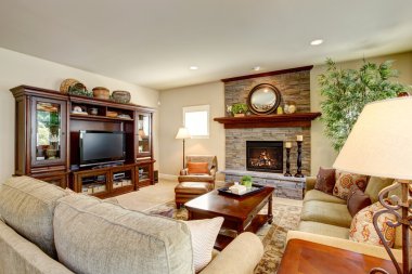 Şömine, Halı zemin ve halı ile geniş oturma odası