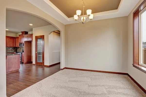 Open floor plan room  interior with carpet floor — Stock Photo, Image