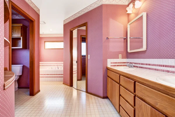 Luxury pink bathroom interior design. — Stock Photo, Image