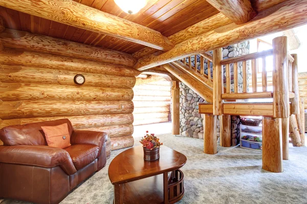 Large log cabin house interior - cozy Sitting room — Stock Photo, Image